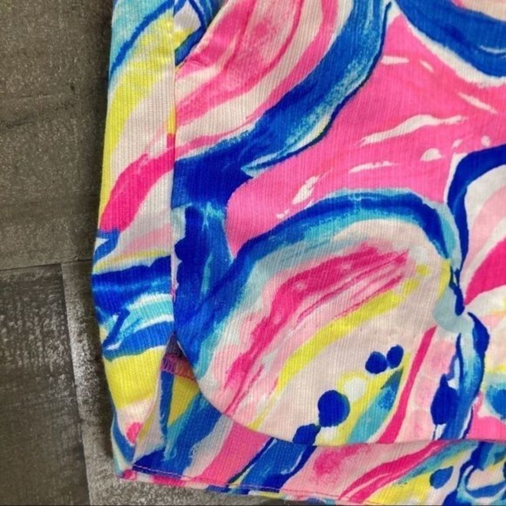 Lilly Pulitzer Adie Pink Sunset 4” Shorts - Picture 5 of 12